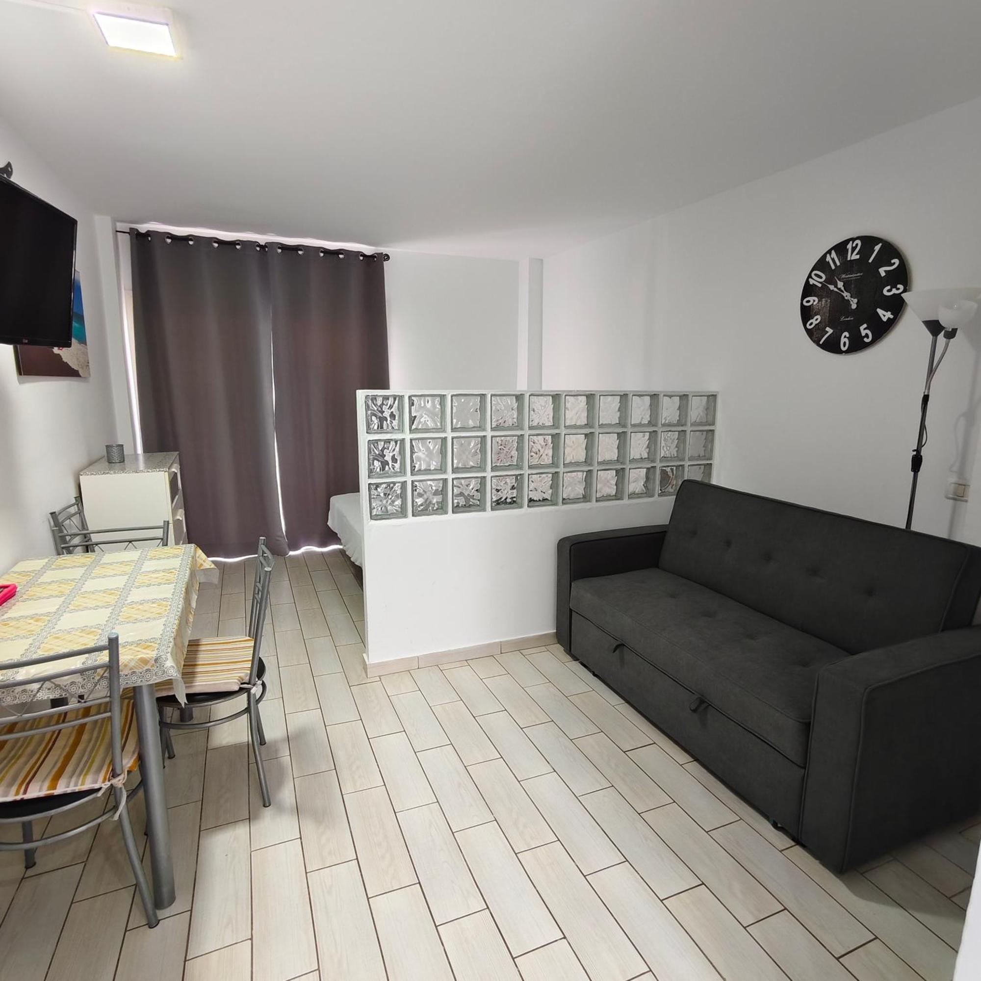 Eldorado Mile Studio Arona  Kültér fotó